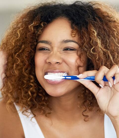 girl brushing her teeth girl brushing her teeth